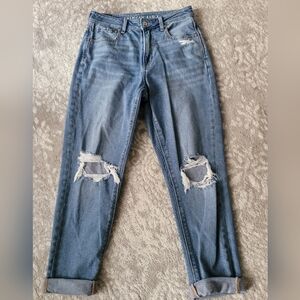 Women's American Eagle Hi-Rise Ripped Mom Jeans, Size 4